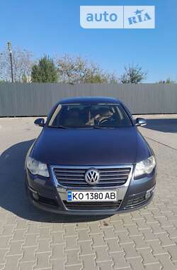 Седан Volkswagen Passat 2007 в Виноградові