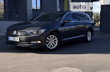 Универсал Volkswagen Passat 2015 в Киеве