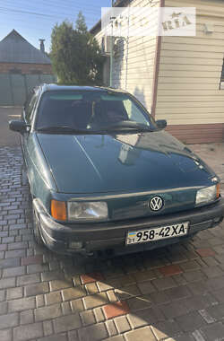 Седан Volkswagen Passat 1991 в Харкові