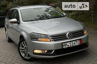 Універсал Volkswagen Passat 2013 в Дрогобичі