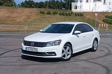 Седан Volkswagen Passat 2018 в Чернигове