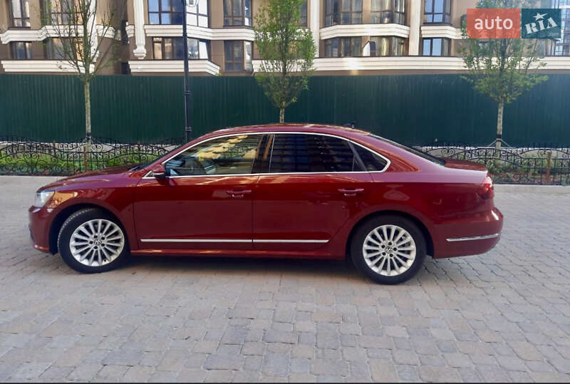 Седан Volkswagen Passat 2017 в Киеве