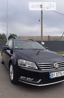 Універсал Volkswagen Passat 2011 в Лохвиці