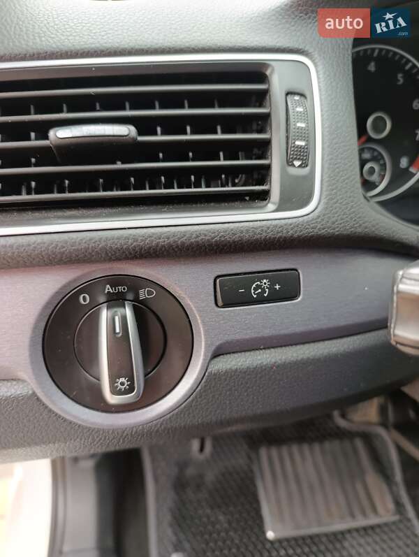 Седан Volkswagen Passat 2013 в Кременчуці