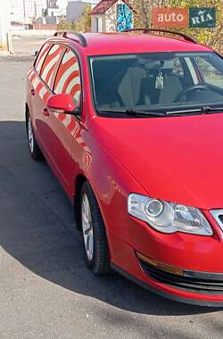 Универсал Volkswagen Passat 2010 в Харькове