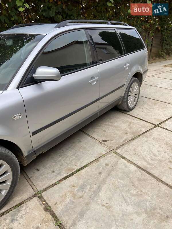 Универсал Volkswagen Passat 2002 в Виноградове