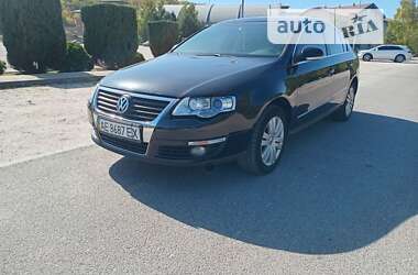 Седан Volkswagen Passat 2006 в Днепре