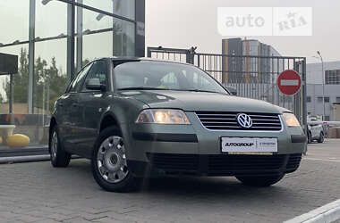 Седан Volkswagen Passat 2003 в Одесі