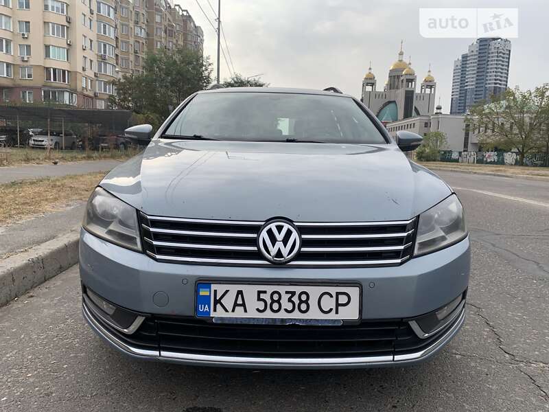 Універсал Volkswagen Passat 2013 в Києві