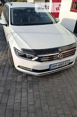 Універсал Volkswagen Passat 2016 в Брусилові