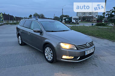 Універсал Volkswagen Passat 2011 в Теофіполі