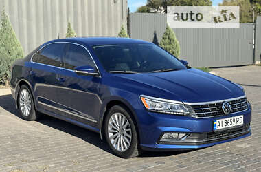 Седан Volkswagen Passat 2016 в Киеве