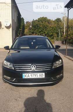 Універсал Volkswagen Passat 2011 в Кропивницькому