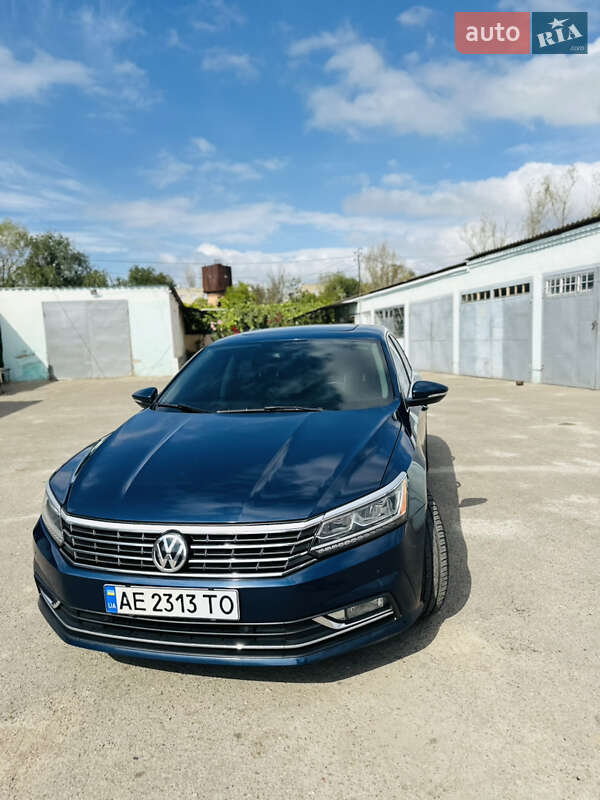 Седан Volkswagen Passat 2018 в Ізмаїлі