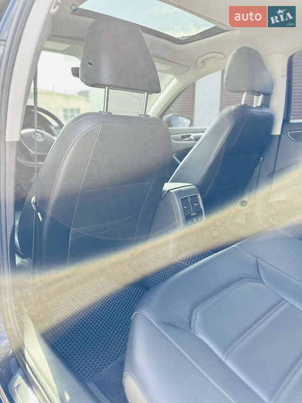 Седан Volkswagen Passat 2018 в Ізмаїлі