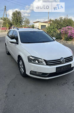 Універсал Volkswagen Passat 2012 в Білій Церкві