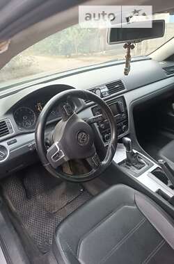 Седан Volkswagen Passat 2011 в Умані