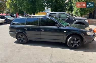 Універсал Volkswagen Passat 1998 в Харкові