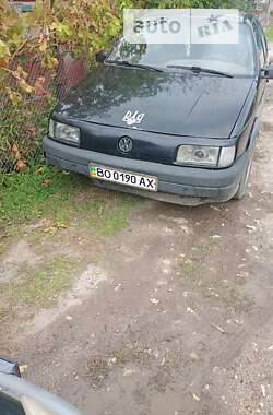 Седан Volkswagen Passat 1990 в Лановцах