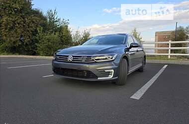 Универсал Volkswagen Passat 2017 в Ровно