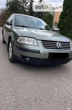 Седан Volkswagen Passat 2002 в Кропивницком