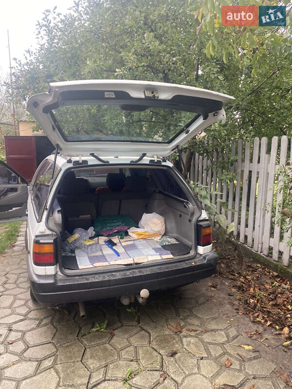 Универсал Volkswagen Passat 1993 в Тараще