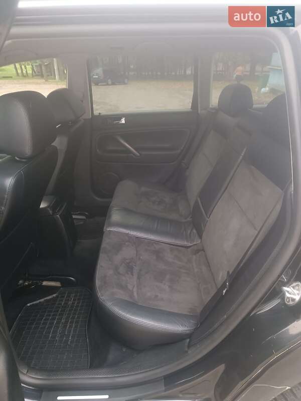 Універсал Volkswagen Passat 2002 в Коломиї