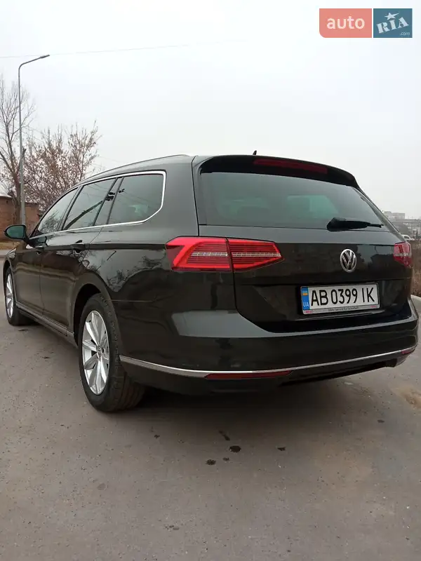 Volkswagen Passat 2017 VIN WVWZZZ3CZJE115885 фото оголошення 14 з 77