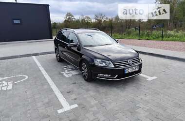 Універсал Volkswagen Passat 2011 в Стрию