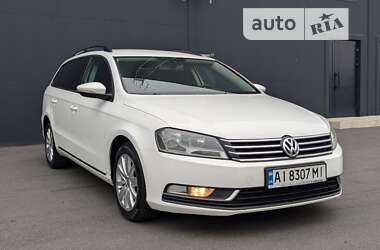 Универсал Volkswagen Passat 2011 в Киеве