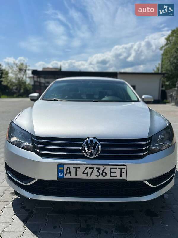Седан Volkswagen Passat 2015 в Івано-Франківську