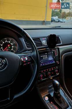 Седан Volkswagen Passat 2016 в 