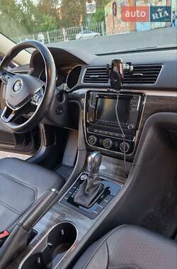 Седан Volkswagen Passat 2016 в 