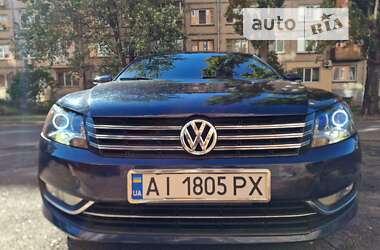 Седан Volkswagen Passat 2012 в Киеве