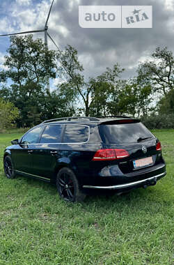 Універсал Volkswagen Passat 2011 в 