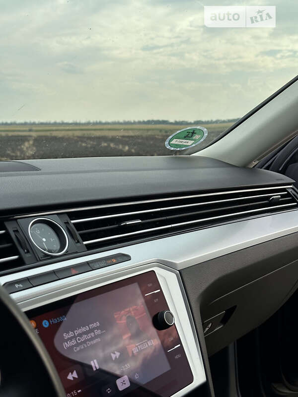 Универсал Volkswagen Passat 2017 в Виннице