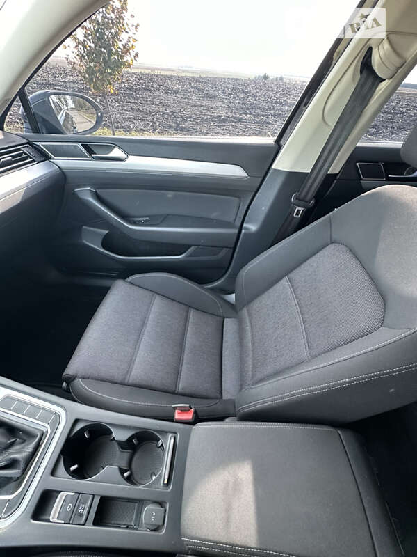 Универсал Volkswagen Passat 2017 в Виннице