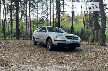 Універсал Volkswagen Passat 2001 в Полтаві