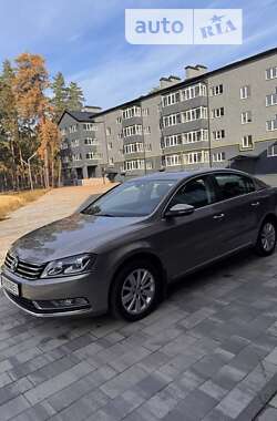 Седан Volkswagen Passat 2012 в Ахтырке