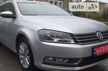 Универсал Volkswagen Passat 2011 в Золочеве