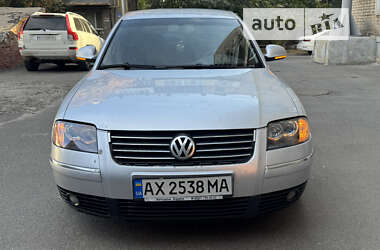 Седан Volkswagen Passat 2004 в Харькове