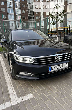 Универсал Volkswagen Passat 2014 в Хмельницком