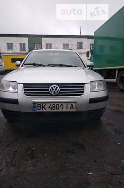 Универсал Volkswagen Passat 2001 в Ровно