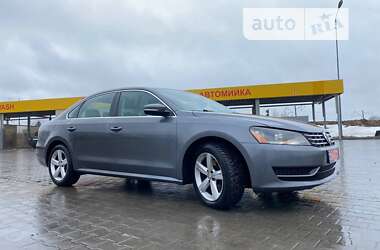 Седан Volkswagen Passat 2013 в Луцьку