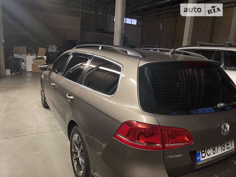 Универсал Volkswagen Passat 2011 в Львове