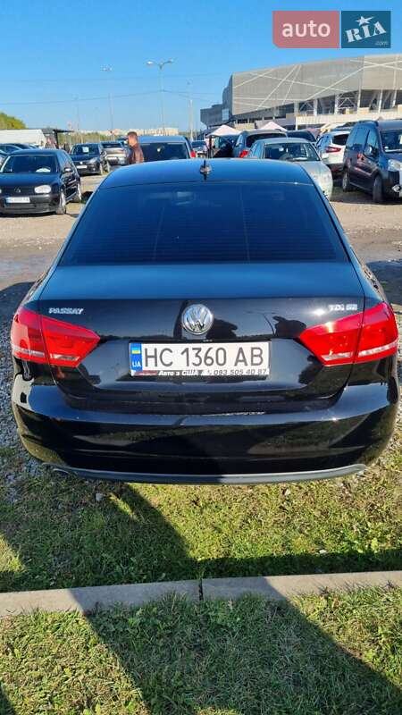 Седан Volkswagen Passat 2013 в Львове