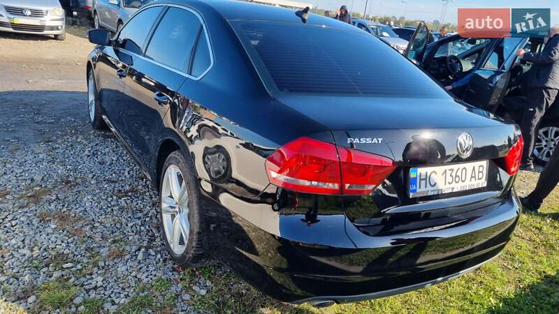 Седан Volkswagen Passat 2013 в Львове