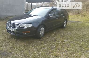 Універсал Volkswagen Passat 2006 в Кореці