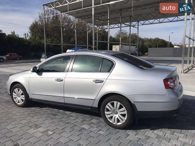 Седан Volkswagen Passat 2006 в Кам'янець-Подільському