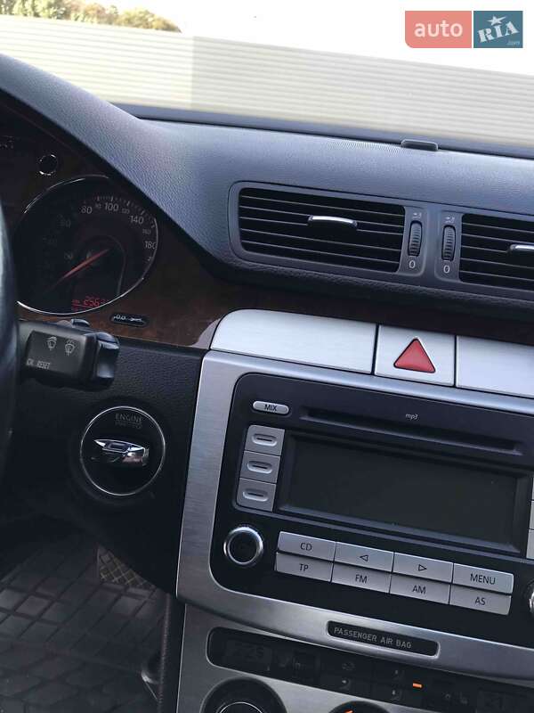 Седан Volkswagen Passat 2006 в Кам'янець-Подільському